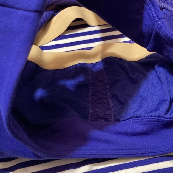 LULU LEMON racer back tank, stretchy striped sleeveless. Very well made. - Picture 13 of 16